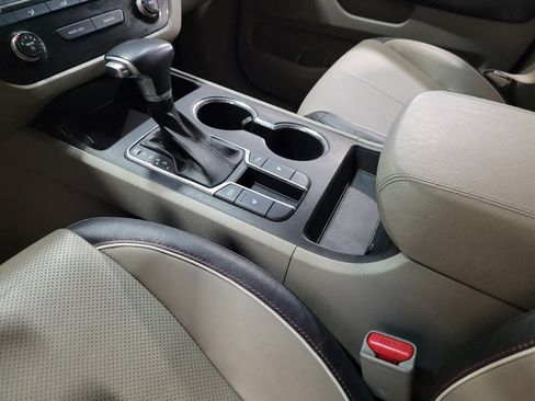 Used 2019 Kia Sedona EX FWD image 26
