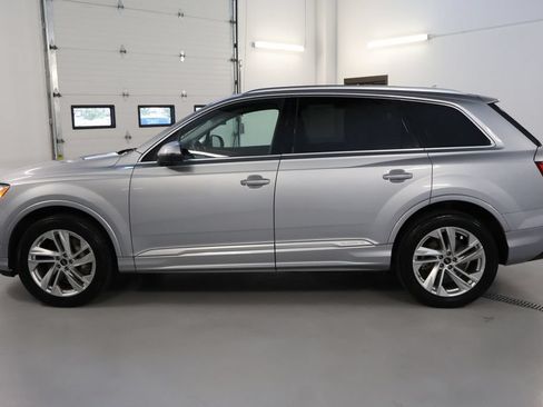 Used 2022 Audi Q7 3.0T Premium Plus w/ Premium Plus Package AWD/4WD image 4