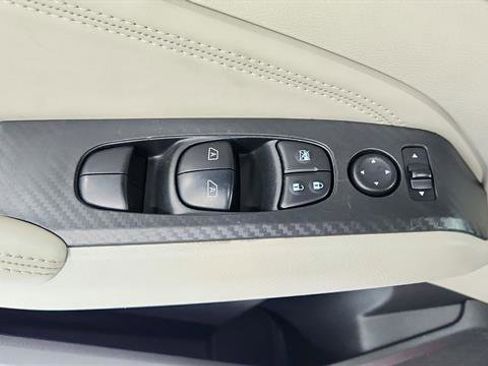 Used 2019 Nissan Altima 2.5 SV image 19