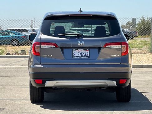Used 2019 Honda Pilot EX image 6