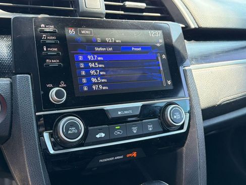 Used 2020 Honda Civic Sport image 21