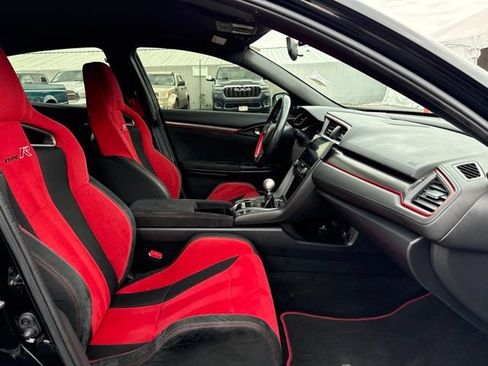 Used 2018 Honda Civic Type R image 10
