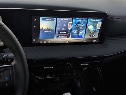 New 2026 Nissan Kicks SR image 16