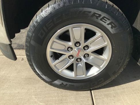 Used 2015 GMC Sierra 1500 SLE image 10