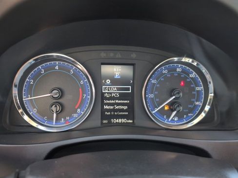 Used 2017 Toyota Corolla SE w/ SE Premium Package image 11