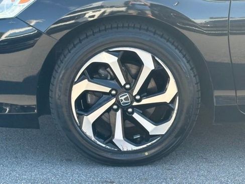 Used 2017 Honda Accord EX-L image 25