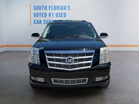 Used 2014 Cadillac Escalade Platinum RWD image 9