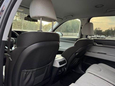 Used 2022 Hyundai Palisade SE image 18