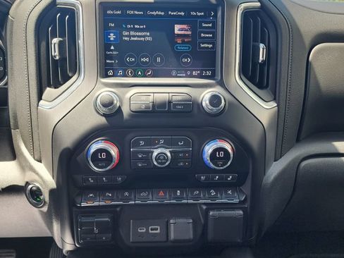 Used 2021 GMC Sierra 1500 Denali w/ Denali Ultimate Package AWD/4WD image 21