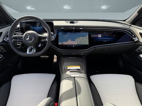 New 2026 Mercedes-Benz E 53 AMG e 4MATIC Sedan image 12