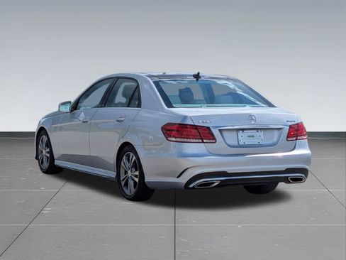 Used 2015 Mercedes-Benz E 350 4MATIC Sedan image 3