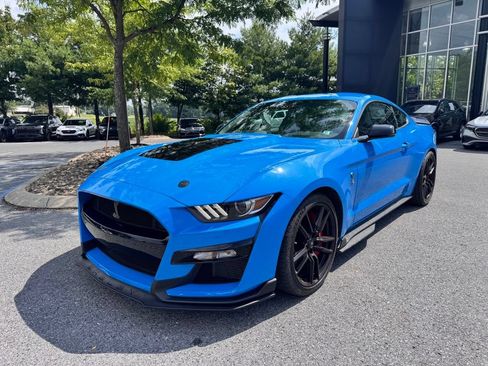 Used 2022 Ford Mustang Shelby GT500 w/ Technology Package RWD image 7