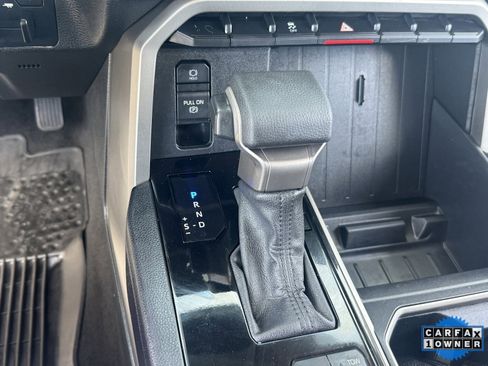 Used 2022 Toyota Tundra SR5 w/ Convenience Package image 31