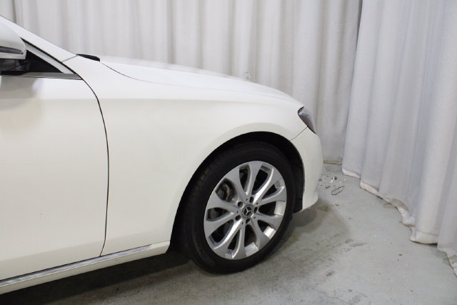 Used 2018 Mercedes-Benz E 300 image 27