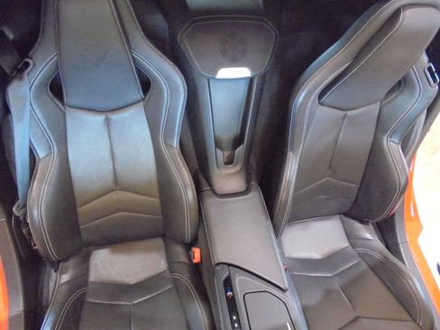 Used 2021 Chevrolet Corvette Stingray Coupe w/ 1LT image 11