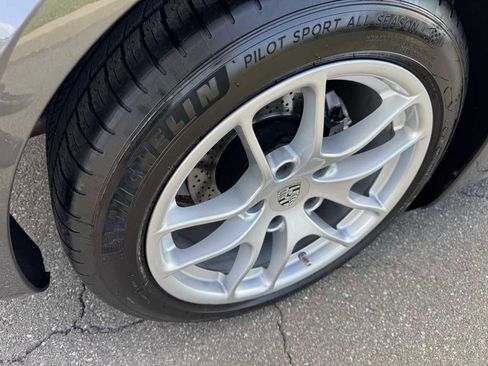 Used 2019 Porsche 718 Cayman RWD image 27