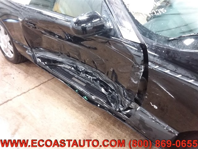 Used 2004 Ford Thunderbird RWD image 12