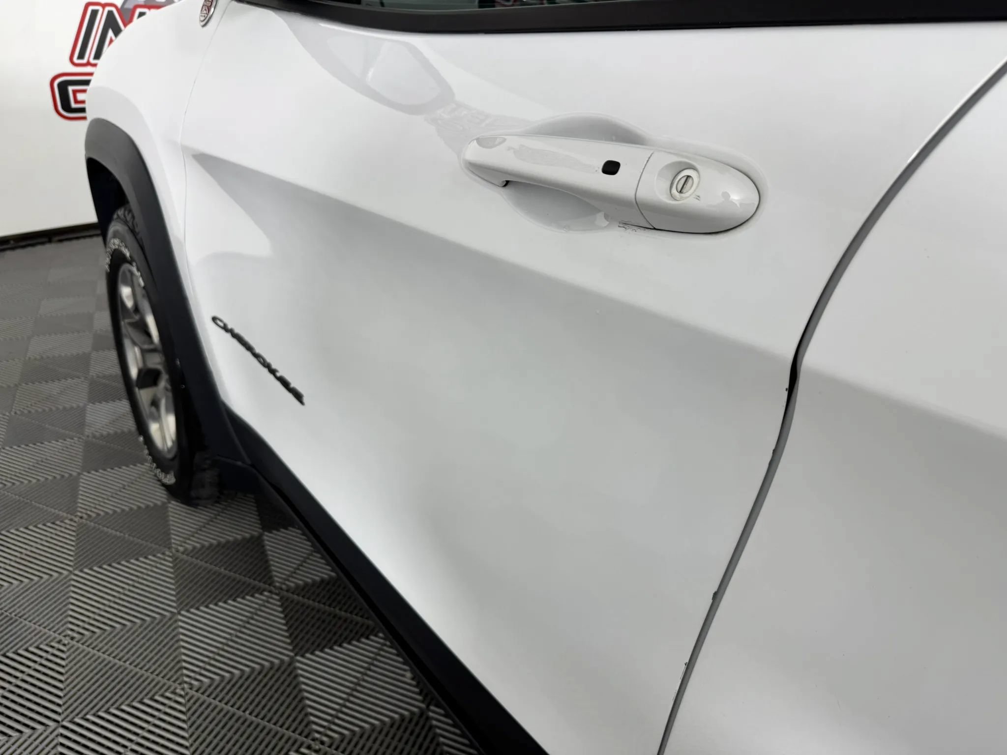 Used 2019 Jeep Cherokee Trailhawk w/ Cold Weather Group AWD/4WD image 24