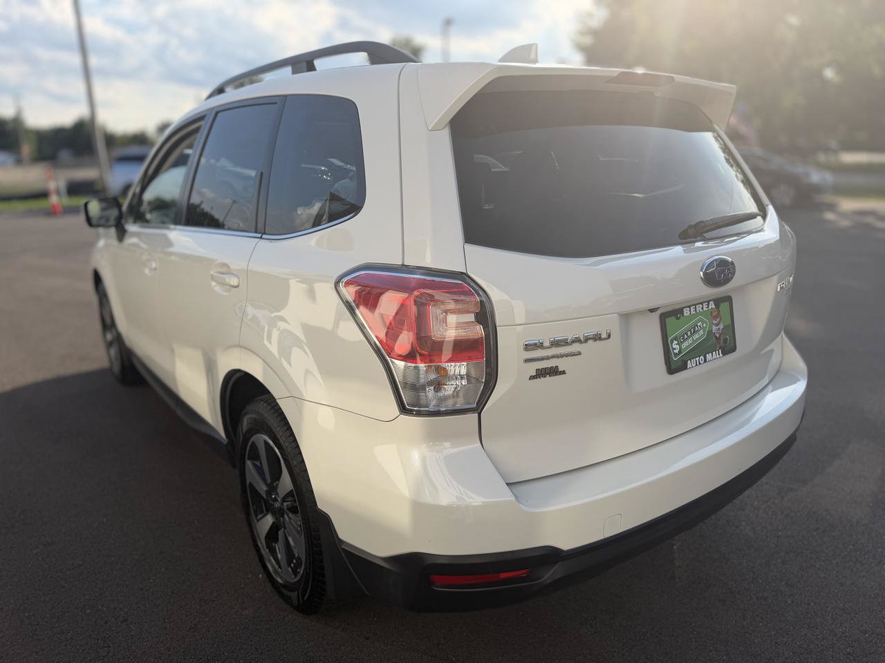 Used 2017 Subaru Forester 2.5i Limited AWD/4WD image 13