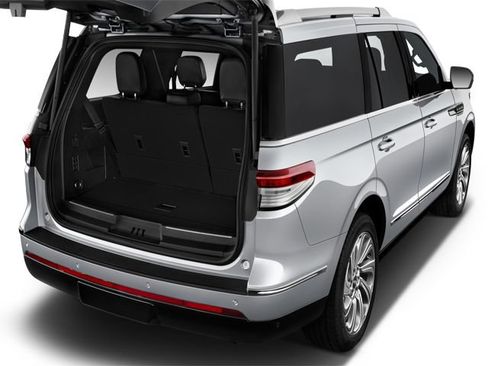 Used 2025 Lincoln Navigator L Reserve AWD/4WD image 7