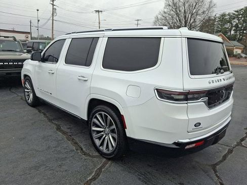 Used 2023 Jeep Grand Wagoneer Series II image 9