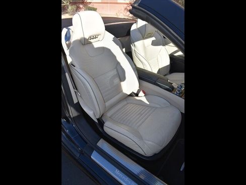 Used 2015 Mercedes-Benz SL 550 w/ Driver Assistance Package image 43
