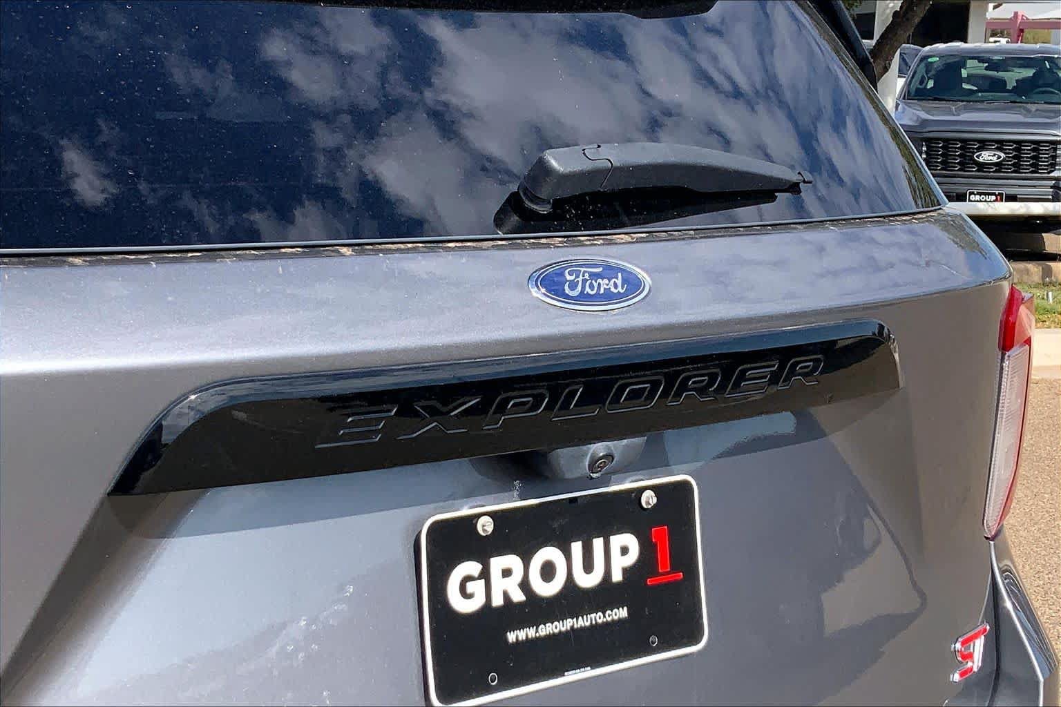 Certified 2022 Ford Explorer ST w/ Equipment Group 401A AWD/4WD image 9