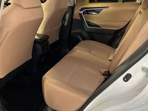 Used 2023 Toyota RAV4 XLE FWD image 15