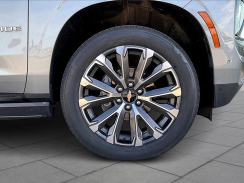 Certified 2025 Chevrolet Tahoe High Country image 11