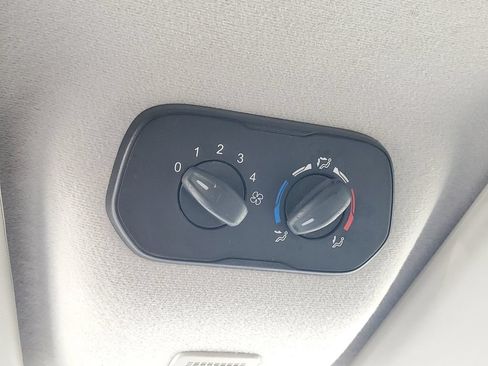 Used 2017 Ford Transit 350 XLT RWD image 27