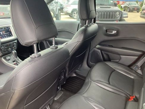 Certified 2021 Jeep Compass Latitude image 19