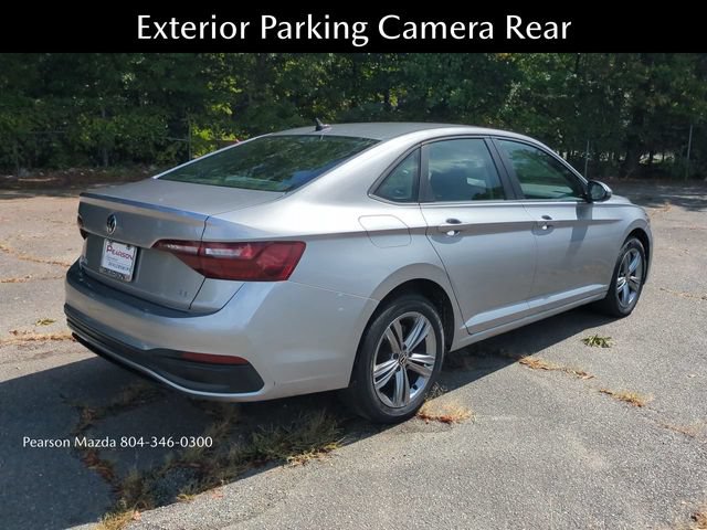 Used 2024 Volkswagen Jetta SE FWD image 4