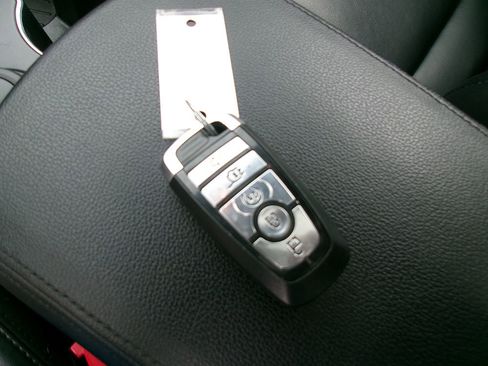 Used 2019 Ford Explorer XLT w/ Equipment Group 202A image 23