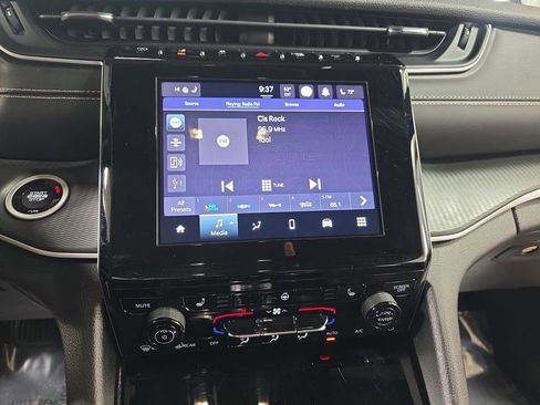 Used 2023 Jeep Grand Cherokee Altitude image 19