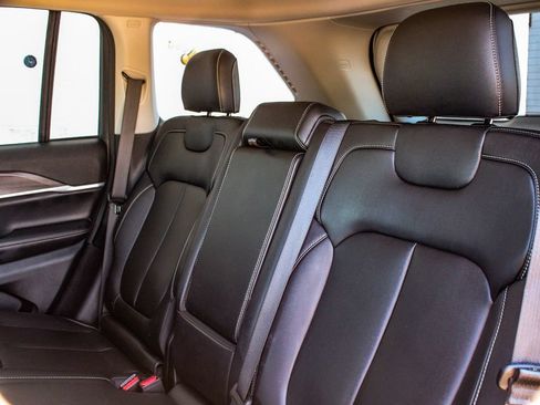 Used 2023 Jeep Grand Cherokee 4WD 4xe image 34