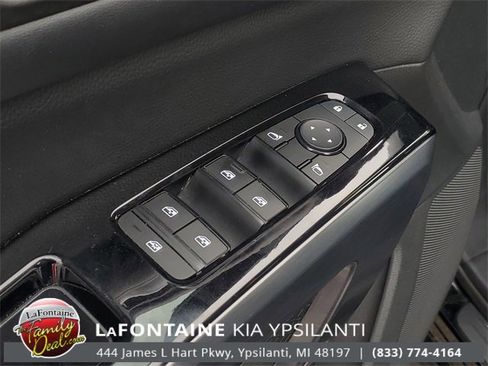 Used 2023 Nissan Pathfinder SL image 13