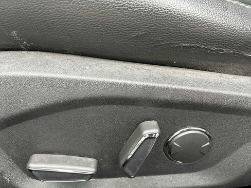 Used 2015 Ford Fusion SE w/ Equipment Group 202A FWD image 14