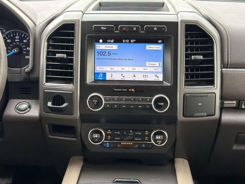 Used 2019 Ford Expedition XLT w/ Equipment Group 202A RWD image 26