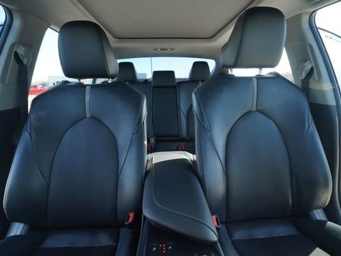 Used 2020 Toyota Camry XSE image 34