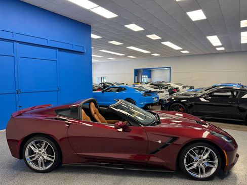 Used 2017 Chevrolet Corvette Stingray Coupe RWD image 5