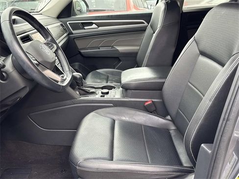 Certified 2021 Volkswagen Atlas SE w/ Panoramic Sunroof Package image 13