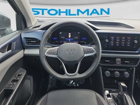 Certified 2023 Volkswagen Taos SE FWD image 21