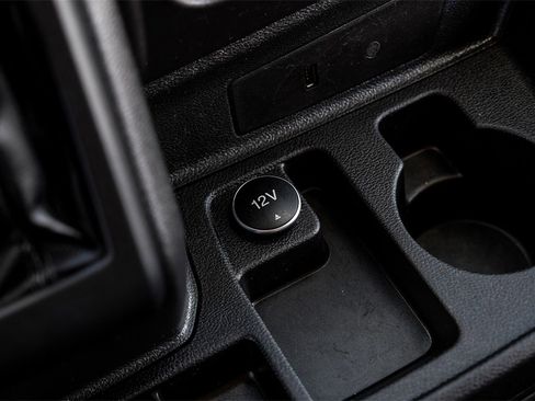 Used 2019 Ford Transit 250 130 Low Roof image 26