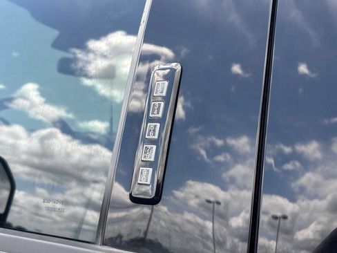 Used 2021 Ford F250 Lariat w/ Tremor Off-Road Package AWD/4WD image 38