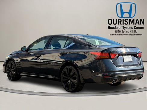 Used 2021 Nissan Altima 2.5 Platinum image 4