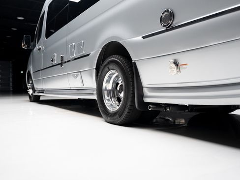 Used 2021 Mercedes-Benz Sprinter 3500 image 91