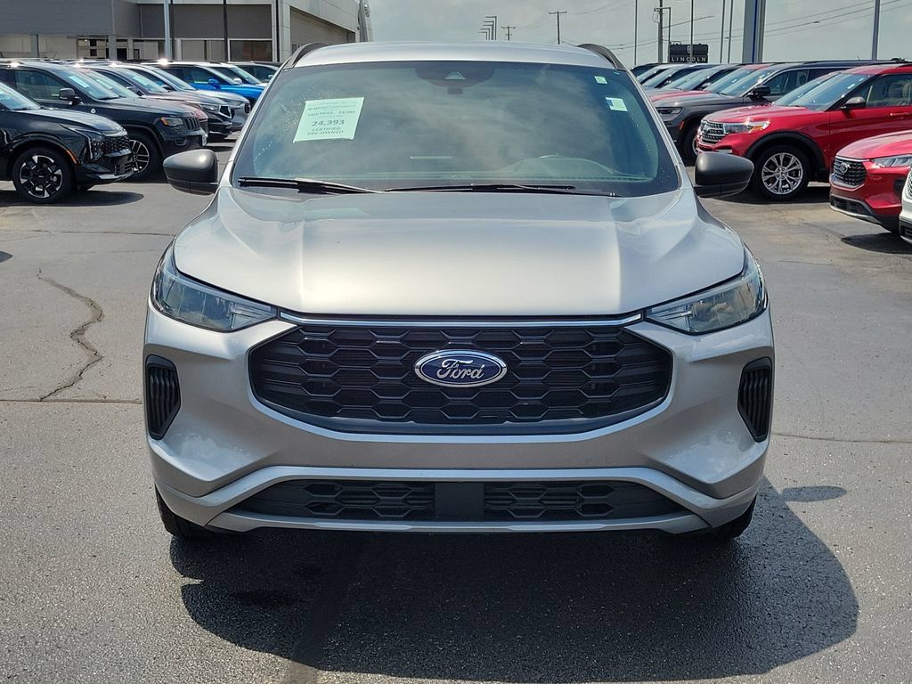 Certified 2023 Ford Escape ST-Line FWD image 2