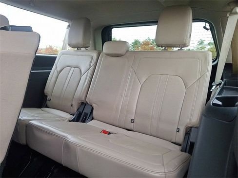 Used 2023 Ford Expedition Max Limited image 10