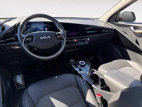 Used 2024 Kia Niro Wind w/ Wind Preserve Package FWD image 15