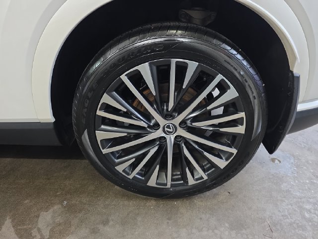 Certified 2023 Lexus RX 350 Premium Plus w/ Cold Area Package AWD/4WD image 32